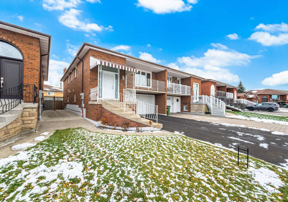 33-arthur-griffith-drive-york-ontario-w12597002