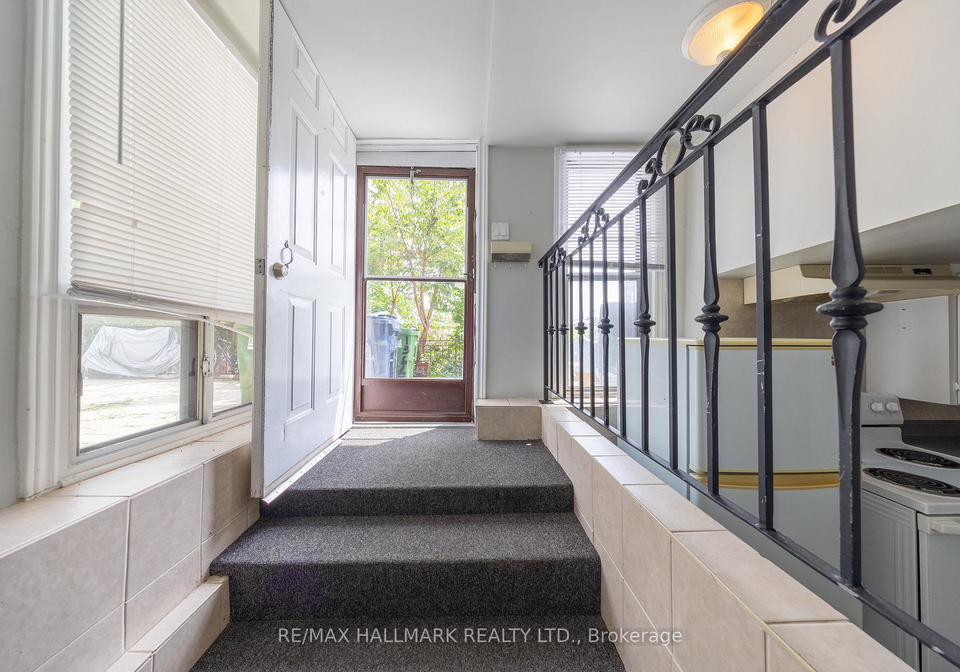 1366-davenport-road-toronto-ontario-w12597314