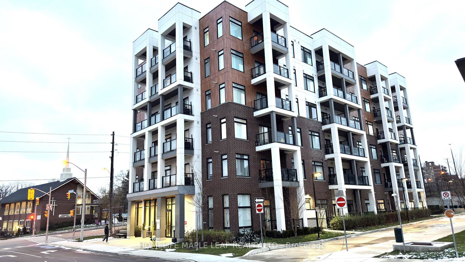 160-canon-jackson-drive-north-york-ontario-w12597978