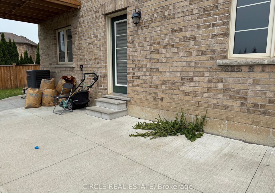 36-geranium-crescent-brampton-ontario-w12598268