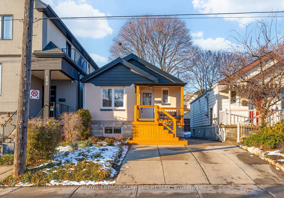 598-ridelle-avenue-north-york-ontario-w12598374