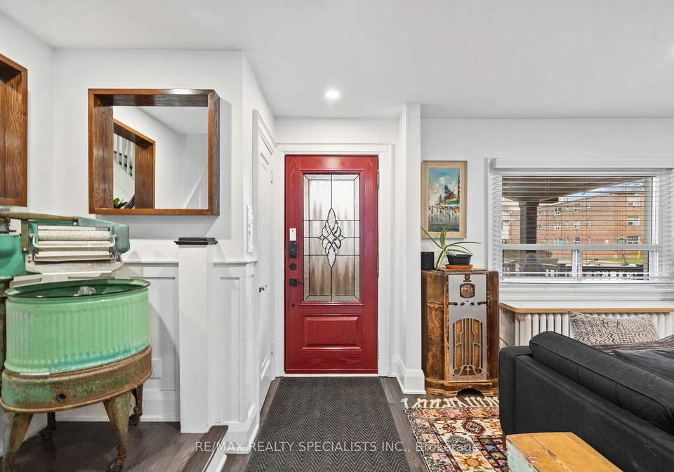 2496-lake-shore-boulevard-w-etobicoke-ontario-w12598376