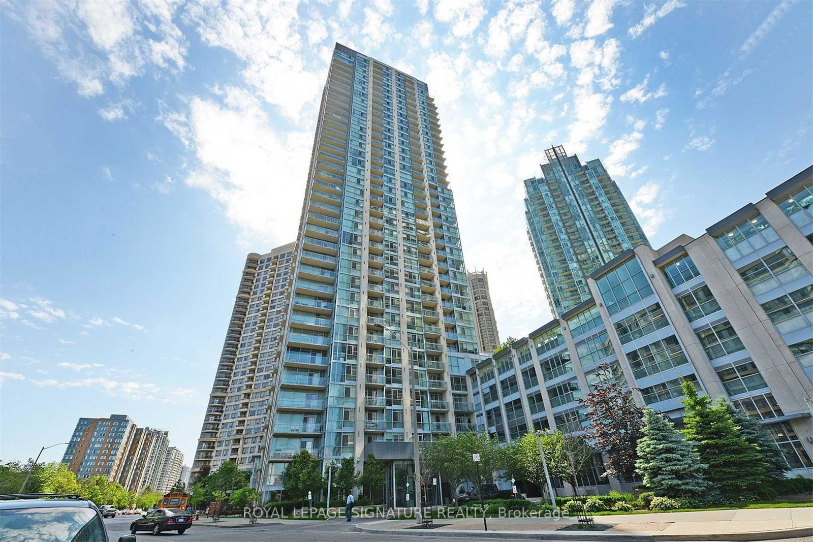 225-webb-drive-mississauga-ontario-w12598682