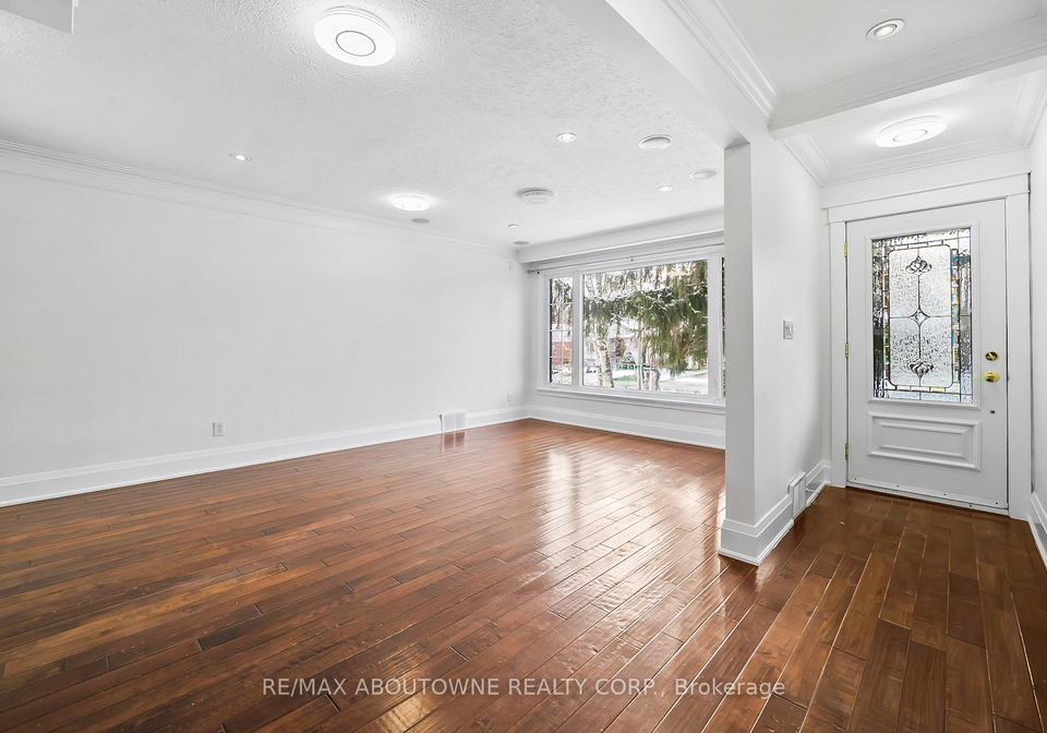 231-woodale-avenue-oakville-ontario-w12598862