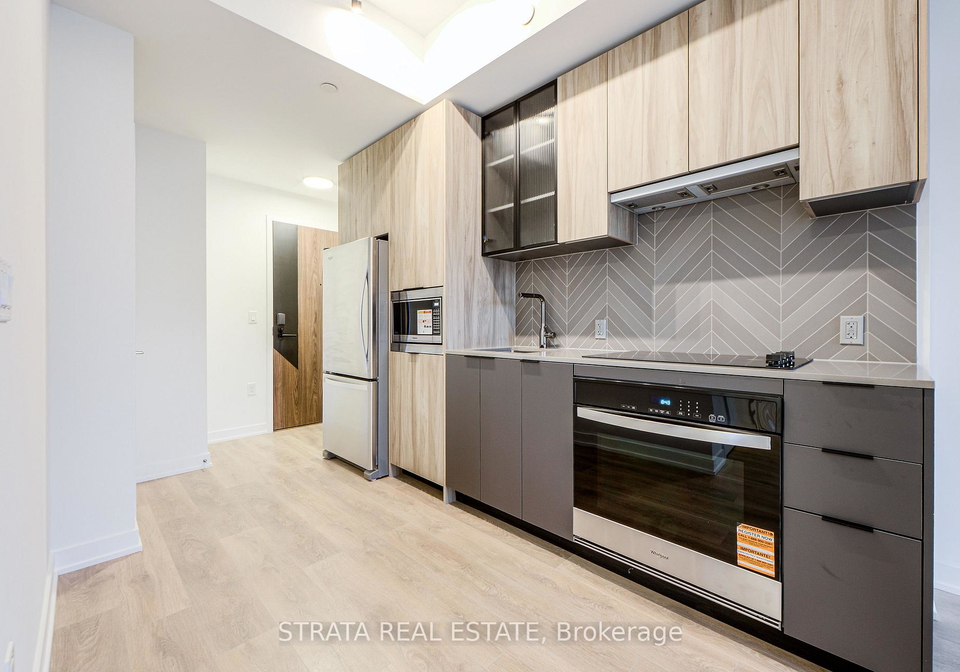 1037-the-queensway-avenue-etobicoke-ontario-w12598948