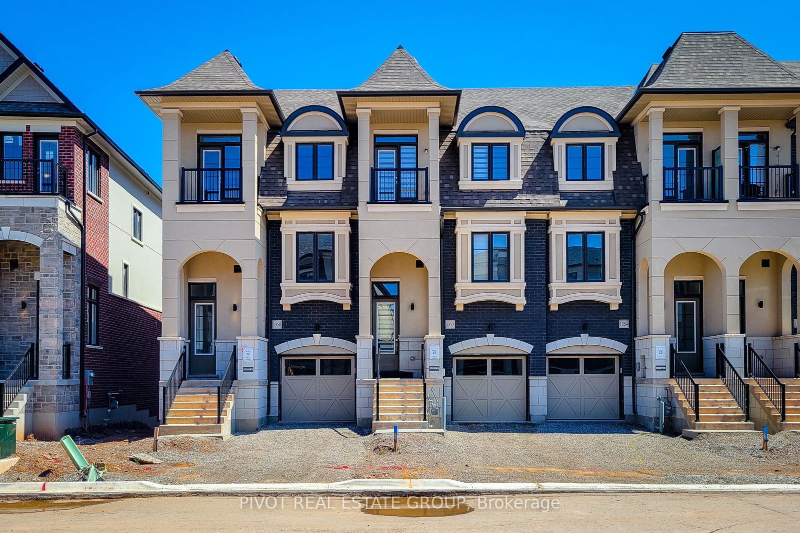 1352-kaniv-street-n-oakville-ontario-w12599248