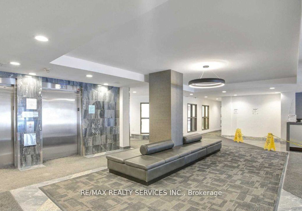 350-webb-drive-mississauga-ontario-w12599262
