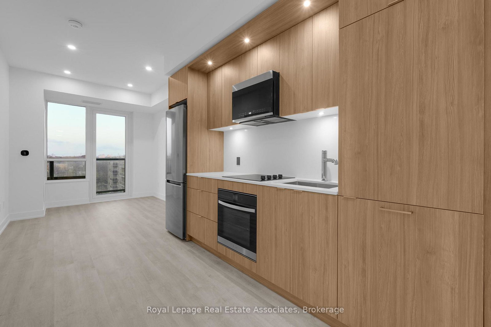 60-central-park-roadway-etobicoke-ontario-w12599334