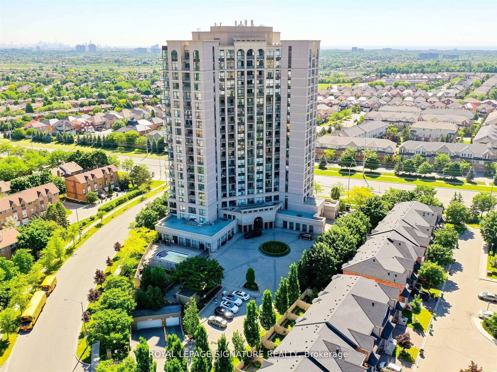 220-forum-drive-mississauga-ontario-w12599428