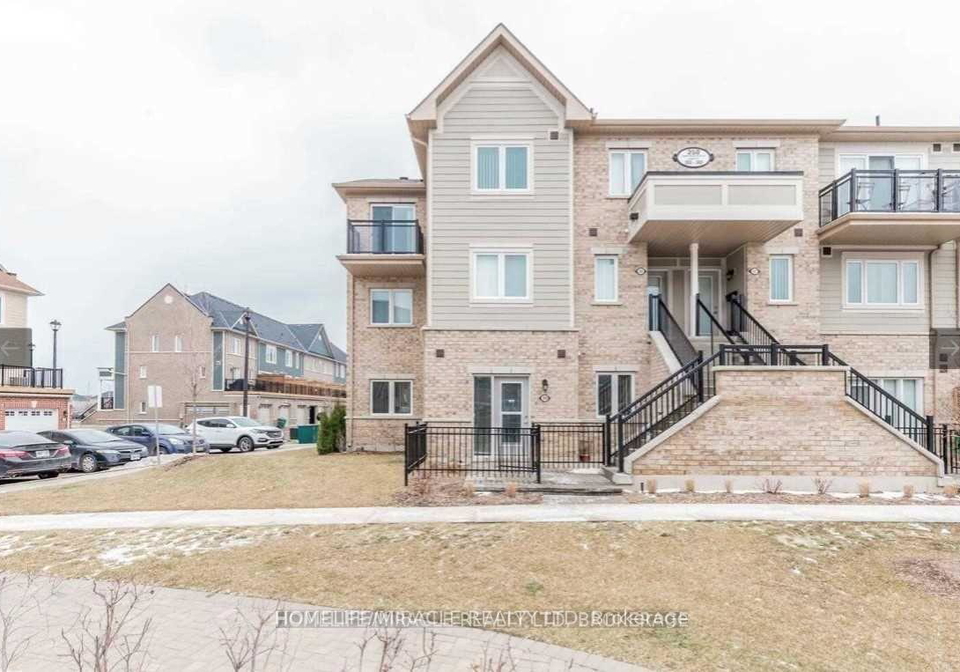 250-sunny-meadow-boulevard-brampton-ontario-w12599632