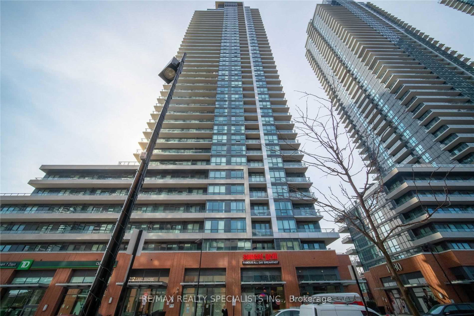 2212-lakeshore-boulevard-w-etobicoke-ontario-w12599650