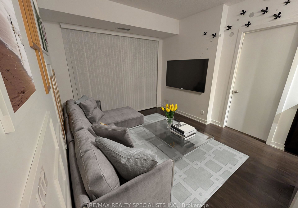 2212-lakeshore-boulevard-w-etobicoke-ontario-w12599650