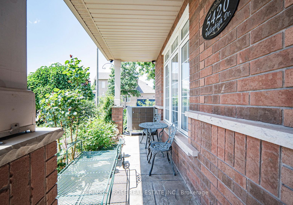 5420-valleyhigh-drive-burlington-ontario-w12599834