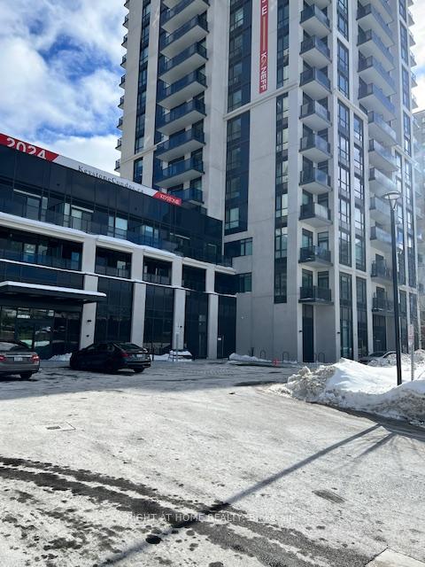 202-burnhamthorpe-road-e-mississauga-ontario-w12600054