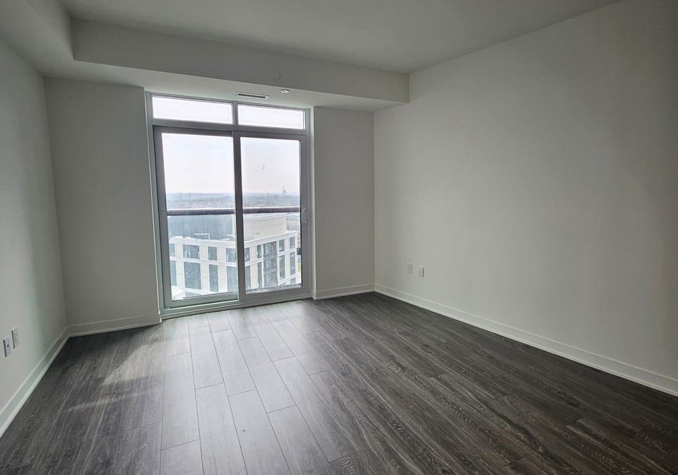 2495-eglinton-avenue-w-mississauga-ontario-w12600128