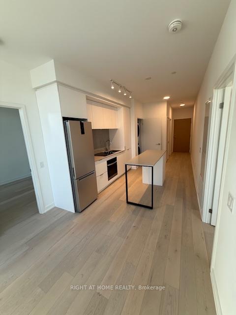395-square-one-drive-mississauga-ontario-w12600182