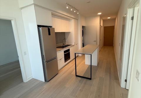 395-square-one-drive-mississauga-ontario-w12600182