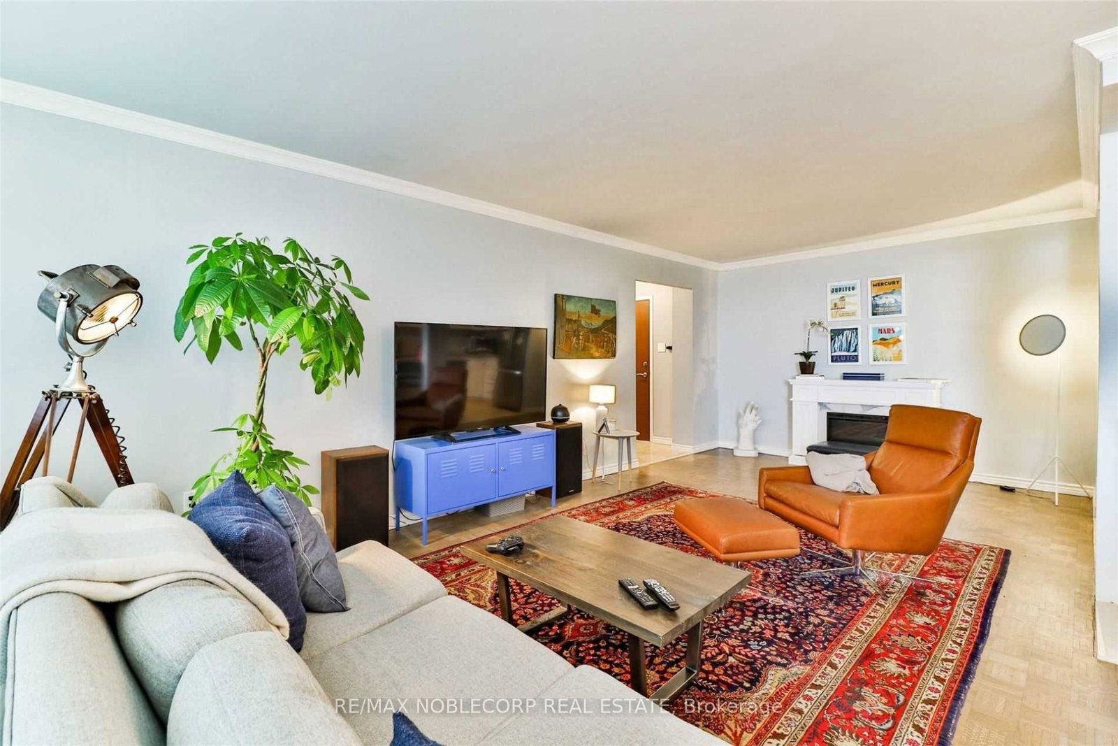 360-ridelle-avenue-north-york-ontario-w12600412
