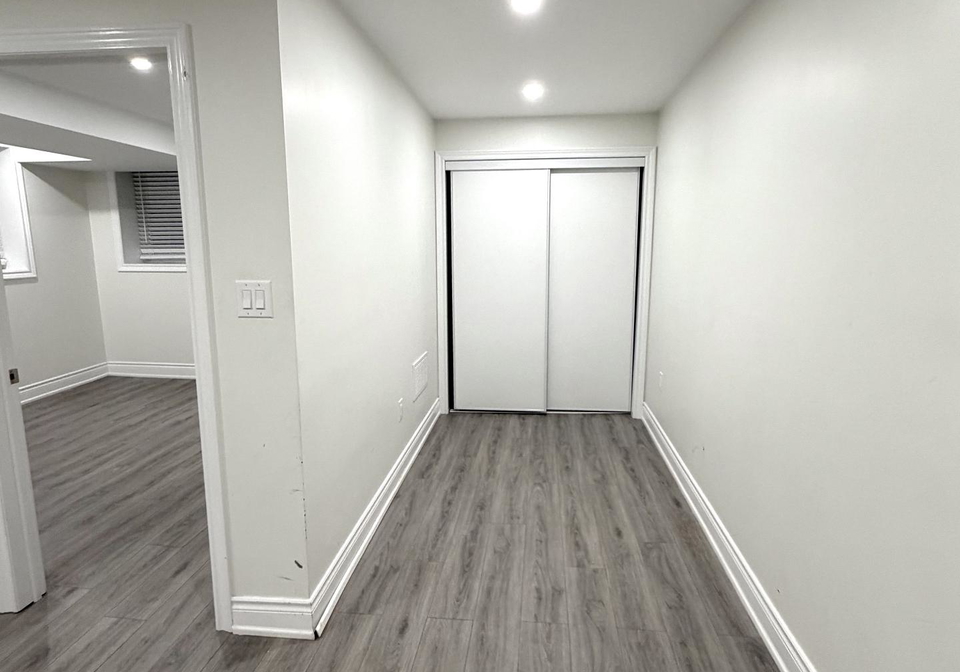 16-lady-evelyn-crescent-brampton-ontario-w12600584