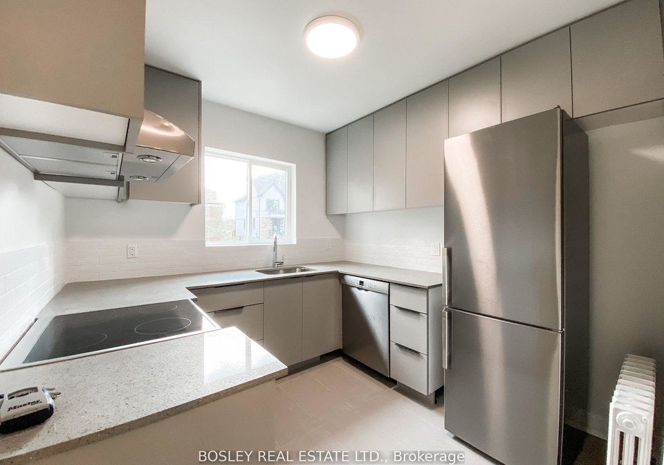 14-wadsworth-boulevard-north-york-ontario-w12601054