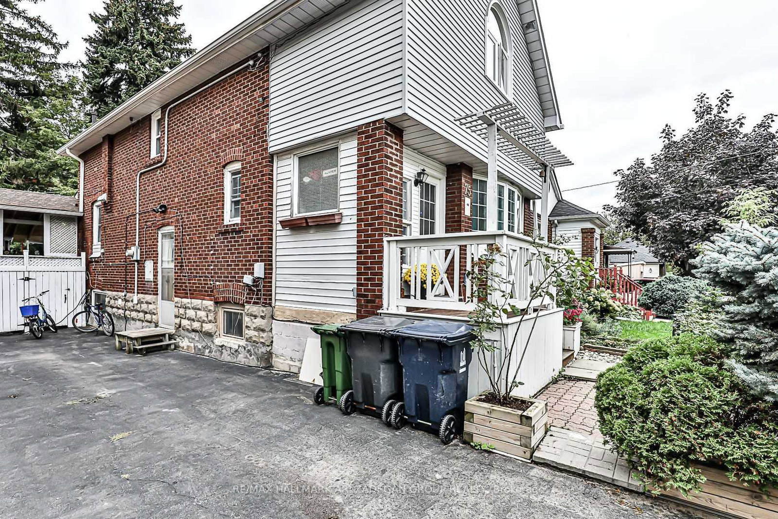 75-fairfield-avenue-etobicoke-ontario-w12602152