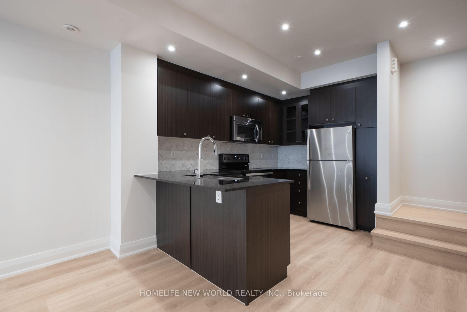 135-long-branch-avenue-etobicoke-ontario-w12602550
