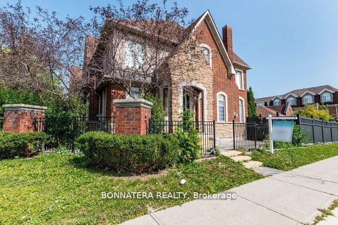 4991-middlesex-gate-mississauga-ontario-w12602878