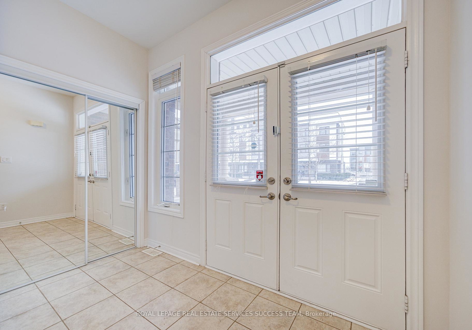 81-kaitting-trail-oakville-ontario-w12603312