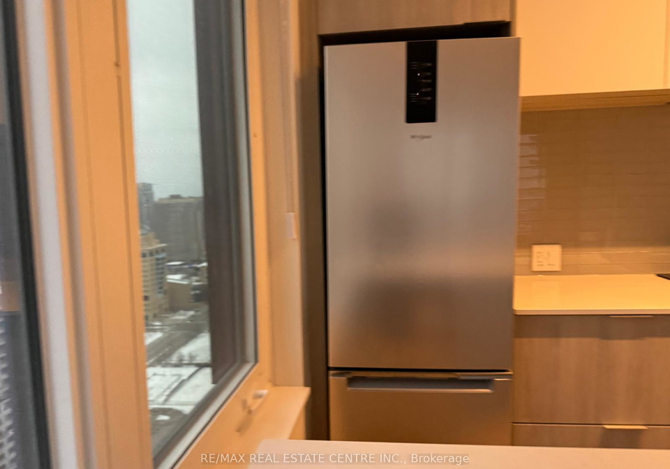 395-square-one-drive-mississauga-ontario-w12603364