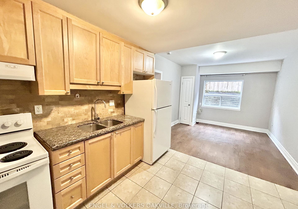 15-thirty-third-street-etobicoke-ontario-w12604032
