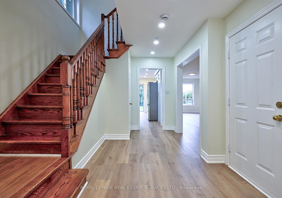 57-westfield-trail-oakville-ontario-w12604092