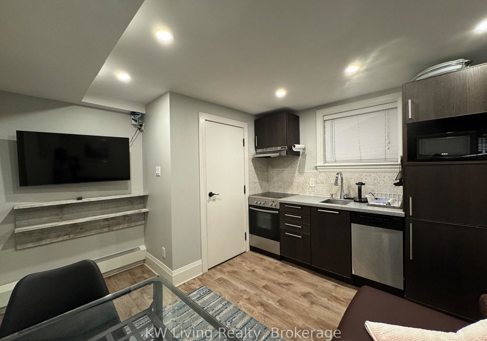 55b-long-branch-avenue-etobicoke-ontario-w12604840