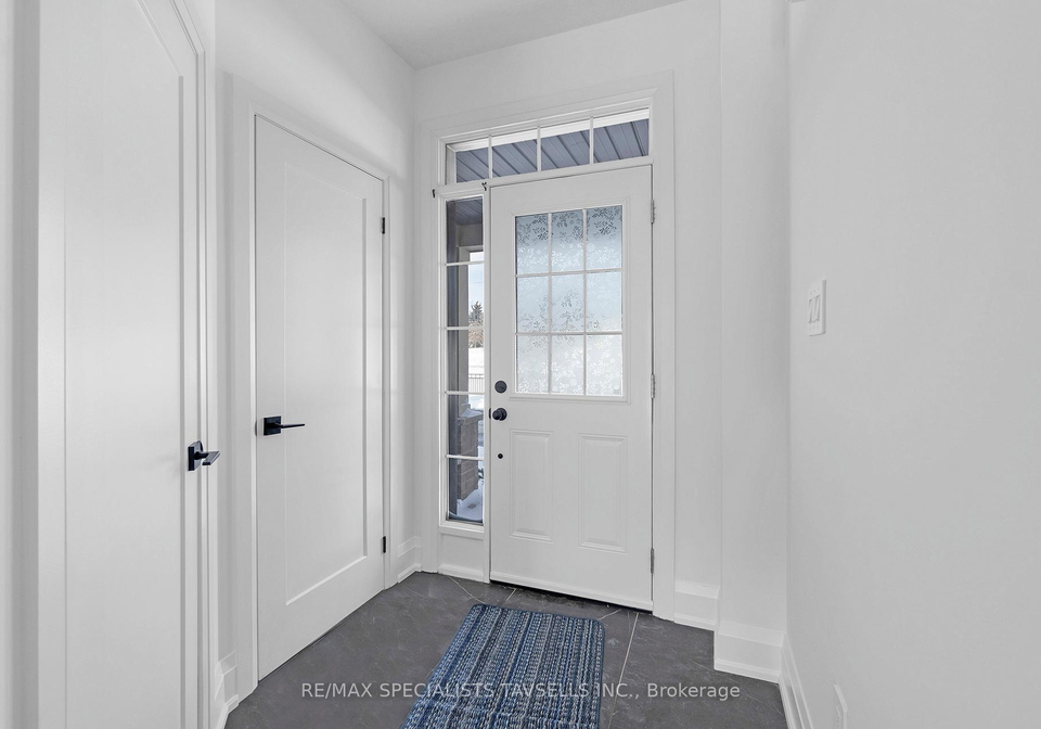 690-broadway-orangeville-ontario-w12604944