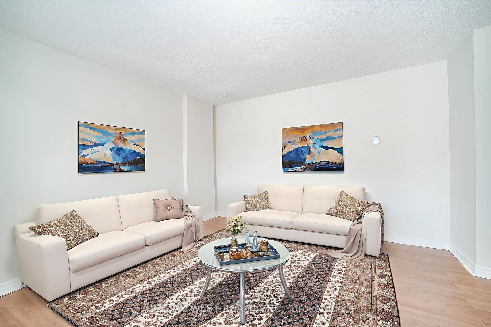 818a-the-queensway-etobicoke-ontario-w12604962
