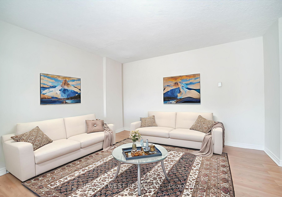 818a-the-queensway-etobicoke-ontario-w12604962