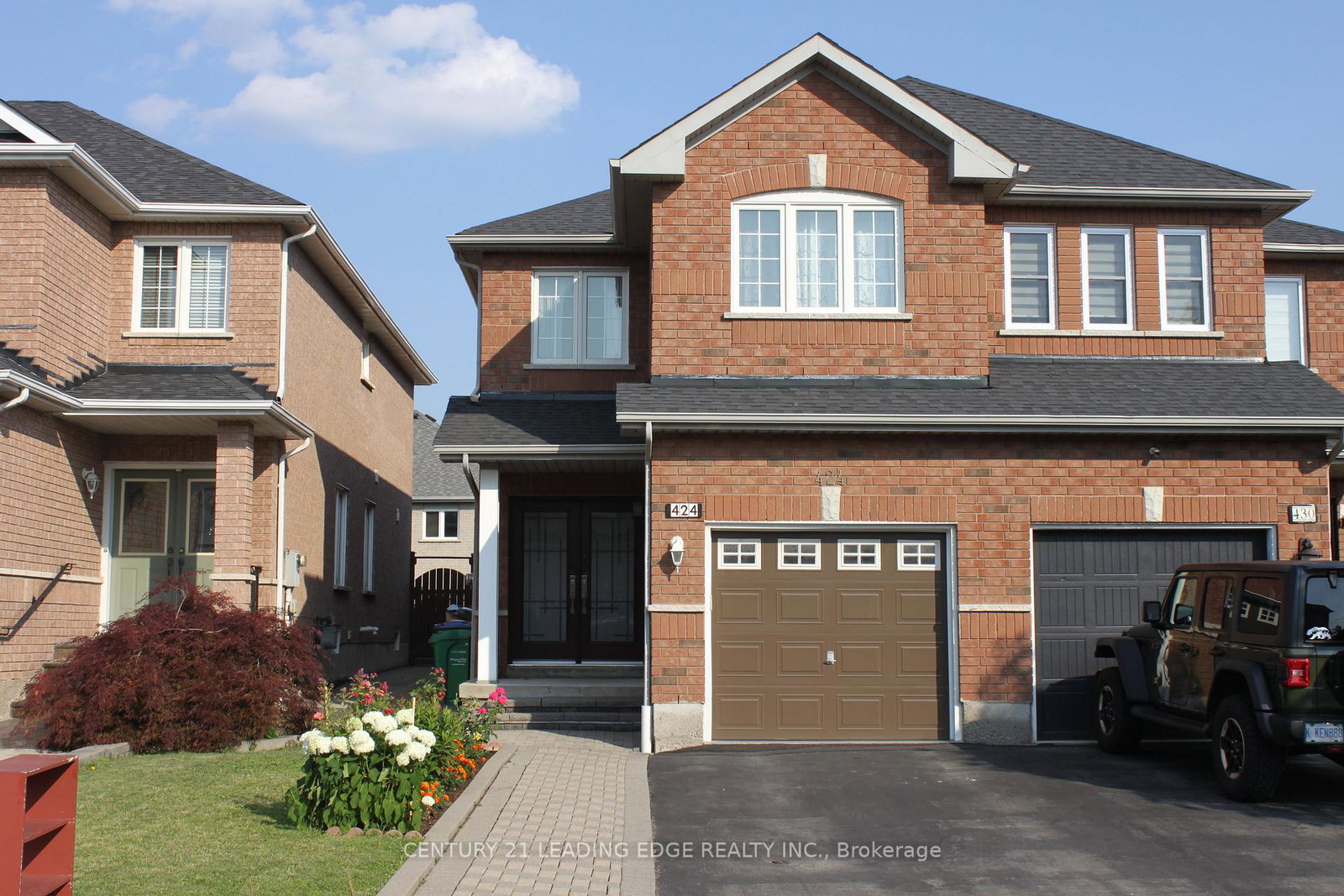 424-oaktree-circle-mississauga-ontario-w12606378