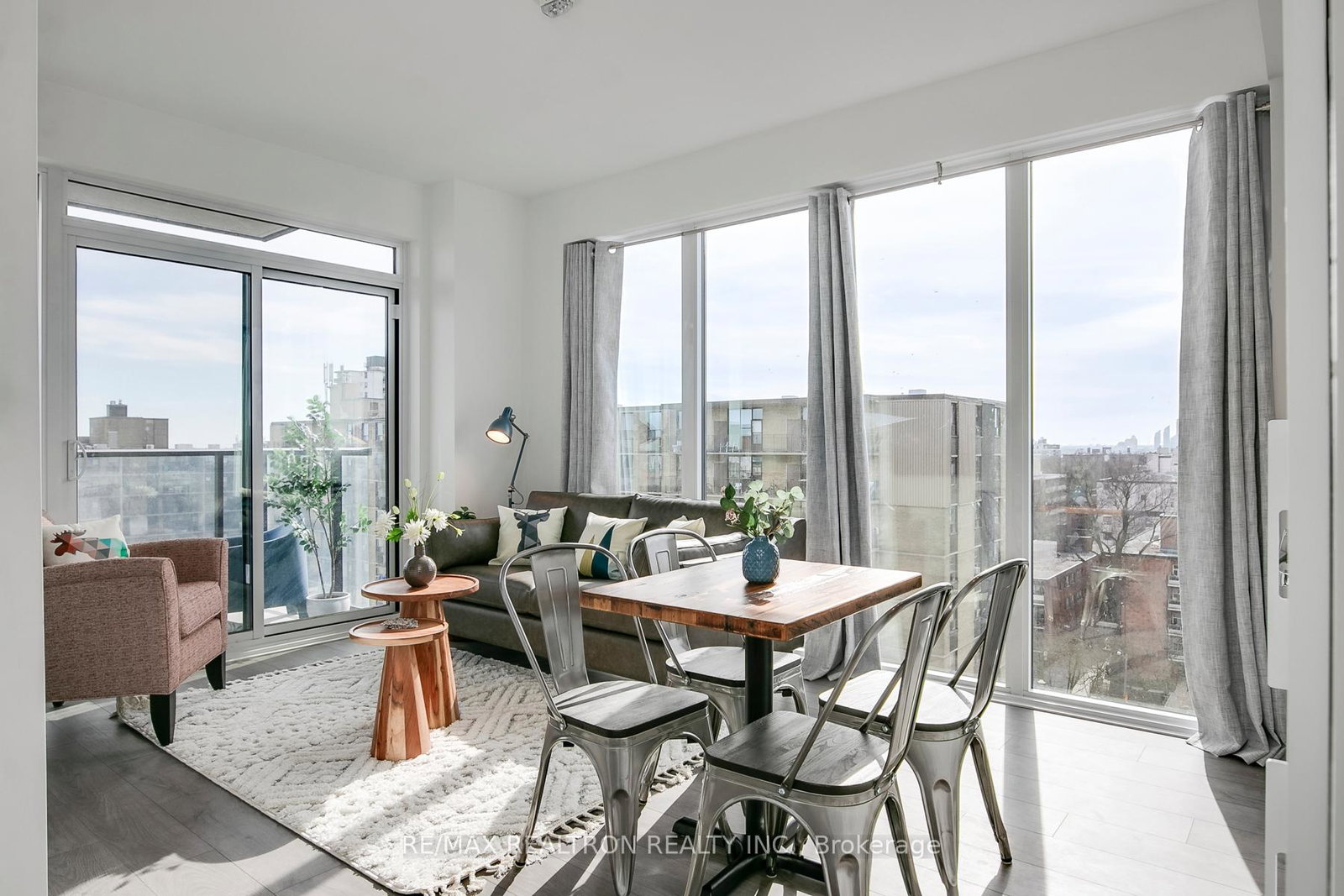 270-dufferin-street-toronto-ontario-w12606812