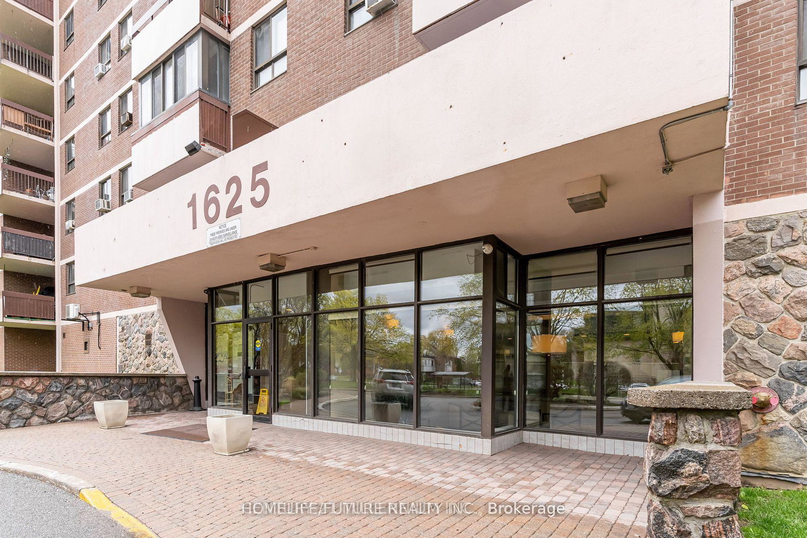 1625-bloor-street-mississauga-ontario-w12607176
