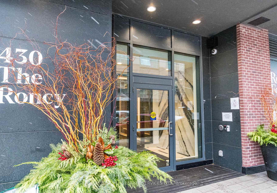 430-roncesvalles-avenue-toronto-ontario-w12607278