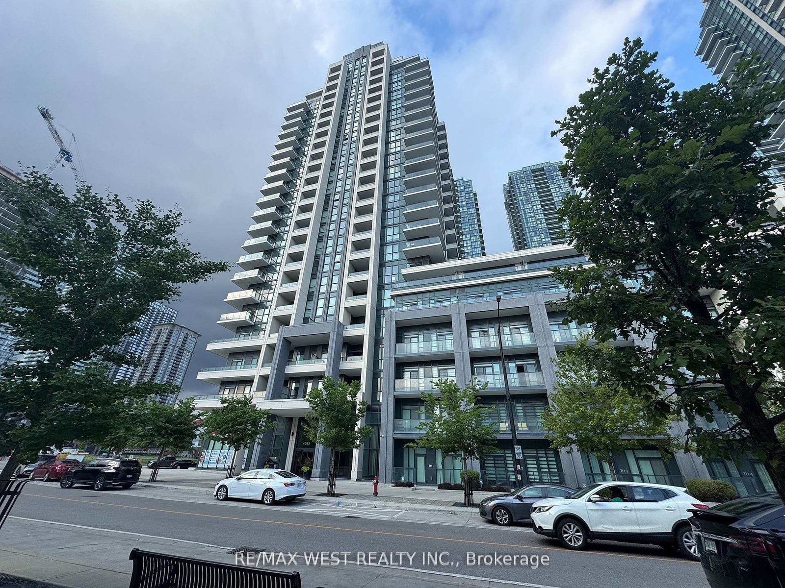 4085-parkside-village-drive-mississauga-ontario-w12607386