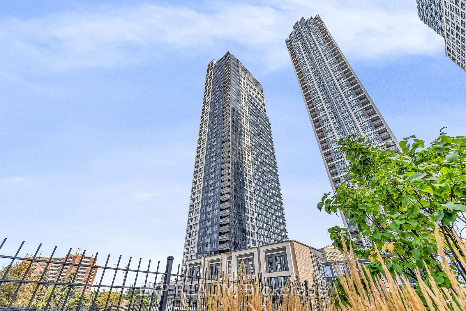 5-mabelle-avenue-etobicoke-ontario-w12608104