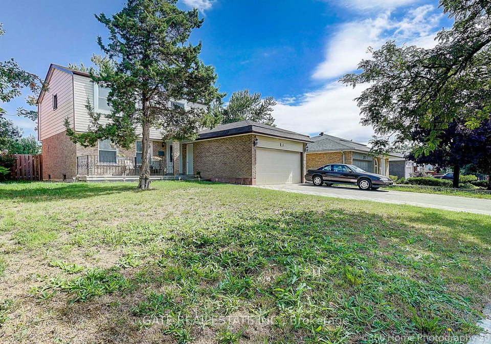 16-massey-street-brampton-ontario-w12608340