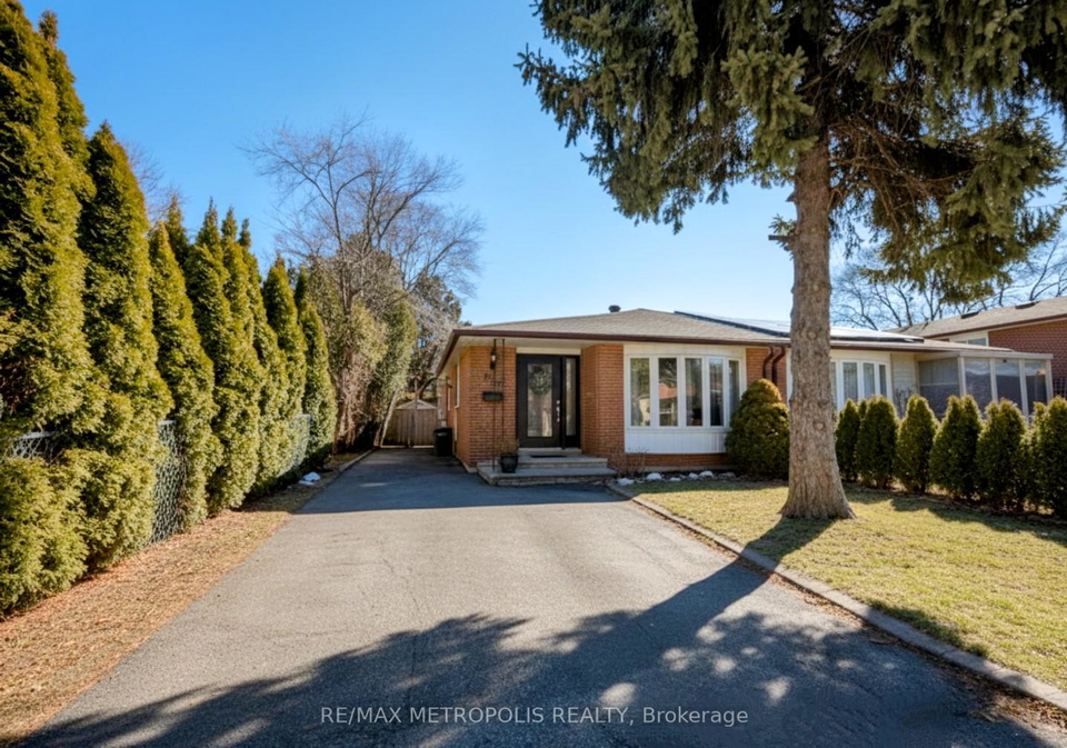 897-consort-crescent-mississauga-ontario-w12608478