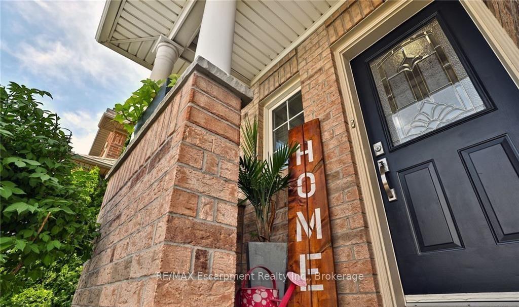 1486-warbler-road-oakville-ontario-w12609070