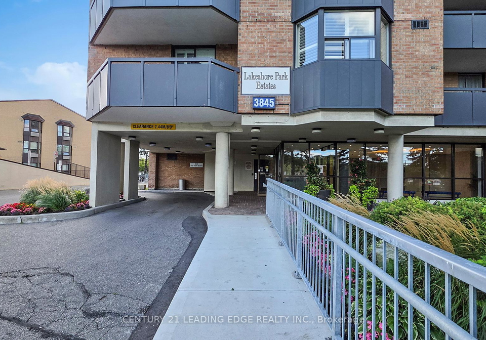 3845-lake-shore-boulevard-w-etobicoke-ontario-w12609352