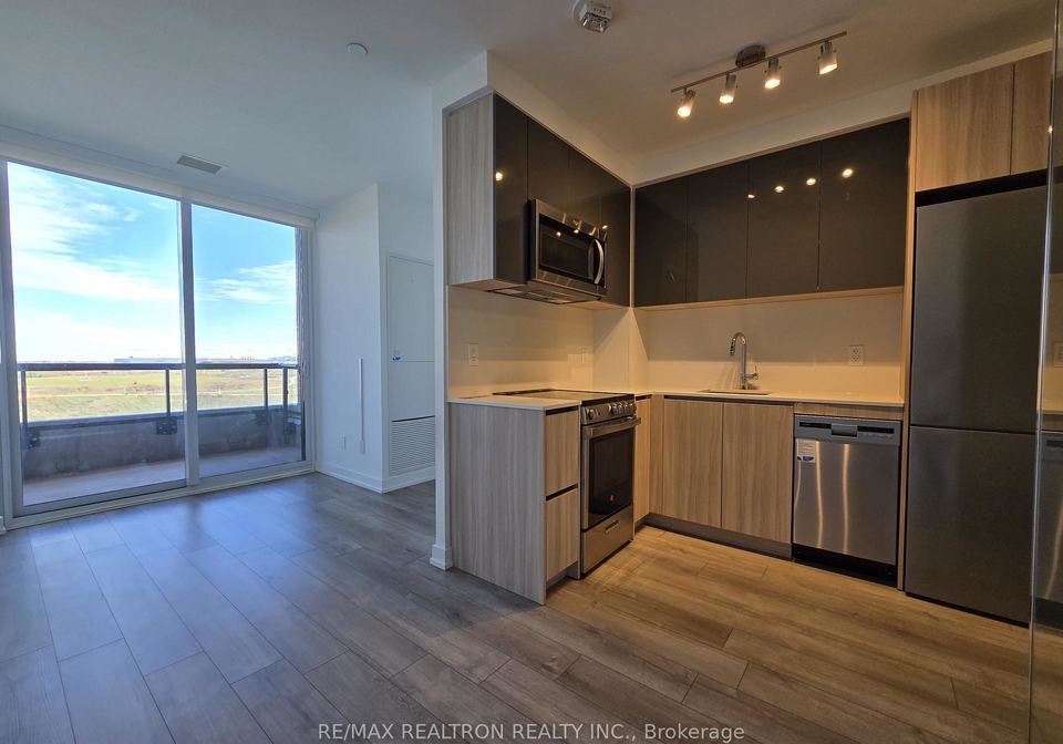3100-keele-street-york-ontario-w12609392