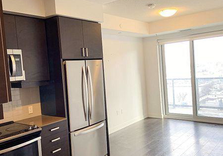 8-nahani-way-mississauga-ontario-w12609420