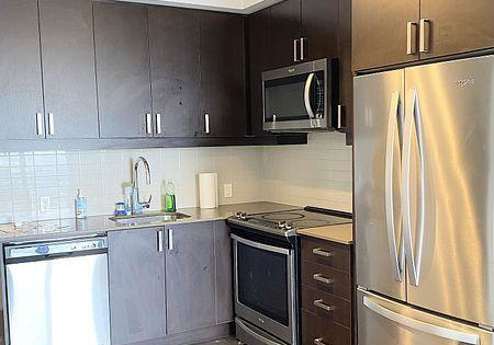 8-nahani-way-mississauga-ontario-w12609420