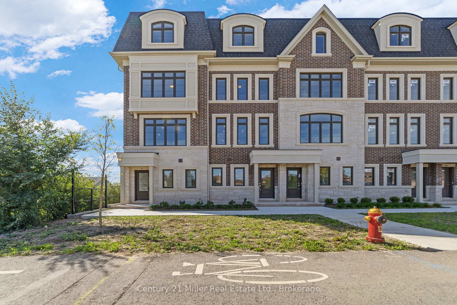 2140-trafalgar-road-oakville-ontario-w12609684