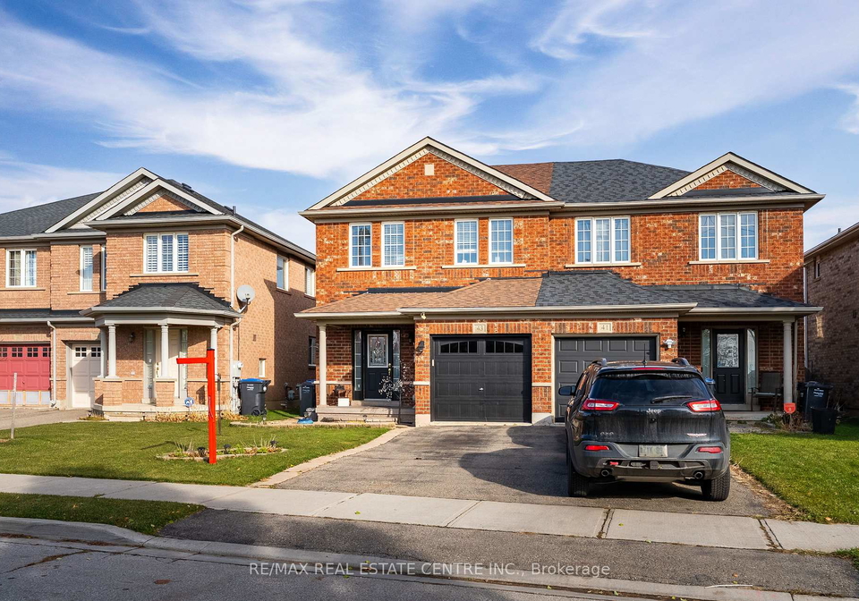 43-lockheed-crescent-brampton-ontario-w12609788
